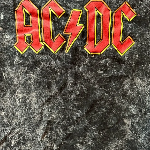 ⚡️NWT AC/DC Concert T-Shirt Black Acid Wash size small Hot Topic ⚡️ - Picture 4 of 7
